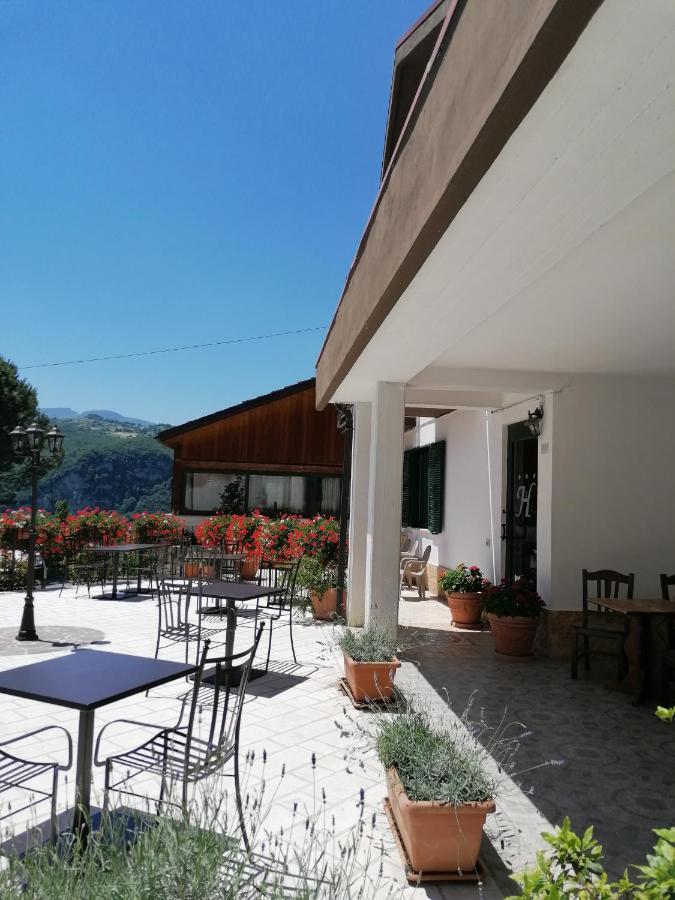Nido Delle Rondini Hotel Ristorante Pizzeria Fallo Exterior photo